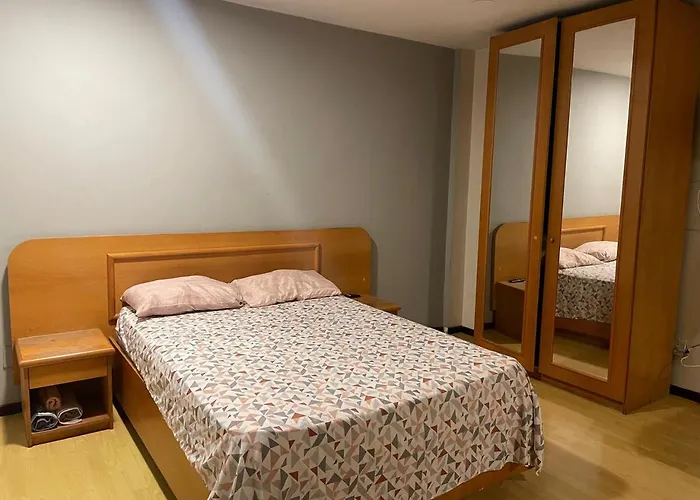 Flat Lavoisier no Centro de Curitiba com Garagem