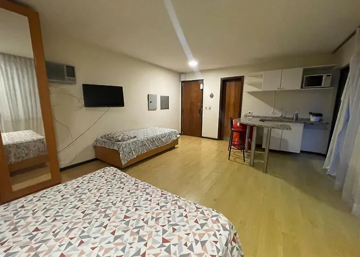 Flat Lavoisier no Centro de Curitiba com Garagem